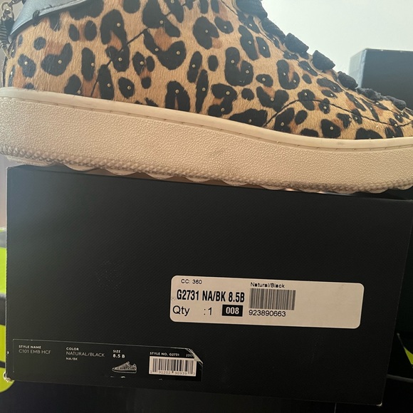 Woman’s size 8.5 coach shoes with hanging dinosaur dangle - Picture 5 of 5